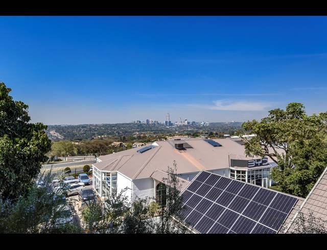 2 BEDROOM APARTMENT FOR SALE IN BRYANSTON